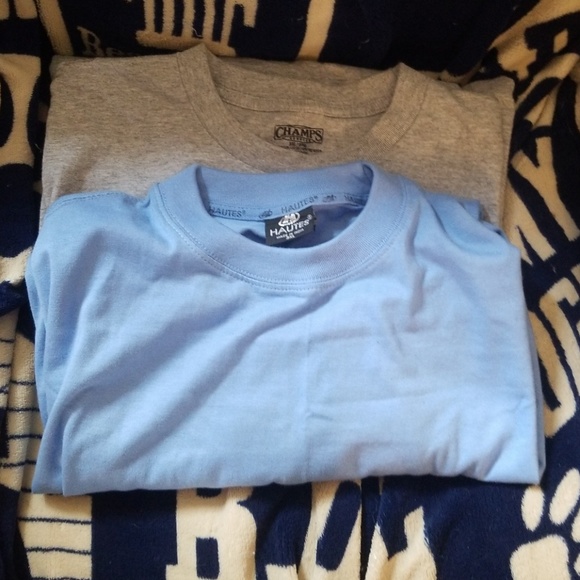 4 Tee Shirts! - Picture 6 of 7